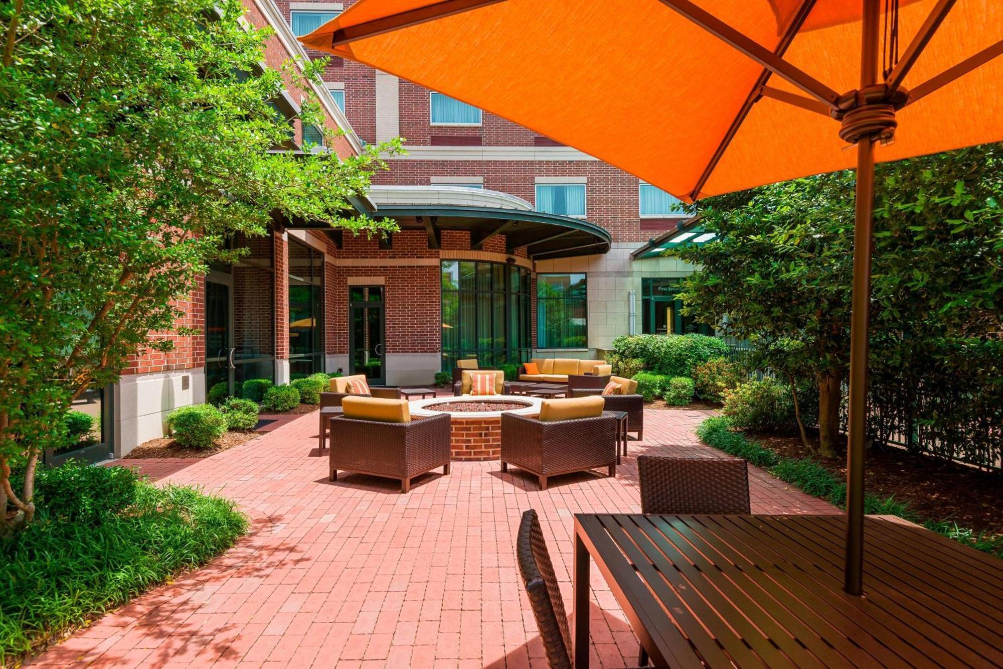 Готель Courtyard By Marriott Little Rock Downtown Екстер'єр фото