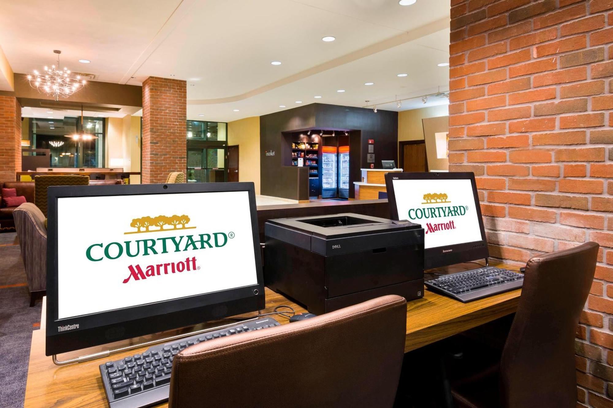 Готель Courtyard By Marriott Little Rock Downtown Екстер'єр фото